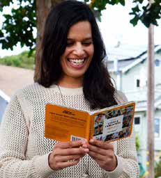 Archaa Shrivastav reading a book